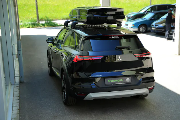 Mitsubishi Grandis 1.8 HEV Intense