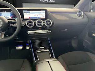 Mercedes-Benz GLA 220 4Matic 8G-DCT