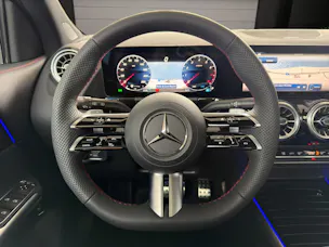Mercedes-Benz GLA 220 4Matic 8G-DCT