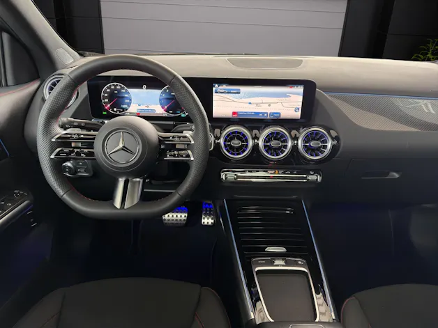 Mercedes-Benz GLA 220 4Matic 8G-DCT