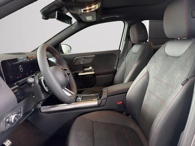 Mercedes-Benz GLA 220 4Matic 8G-DCT