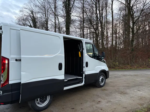 Iveco 35S16BA8V H1