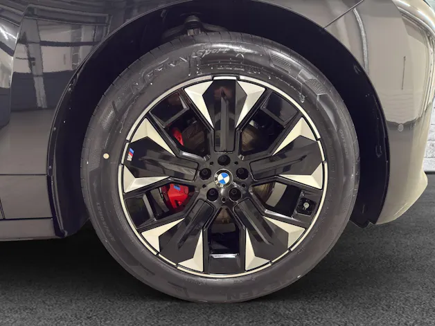 BMW iX xDrive45 M Sport