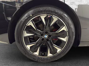 BMW iX xDrive45 M Sport