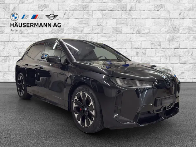 BMW iX xDrive45 M Sport