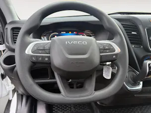 Iveco 35S16A8 mit Werksbrücke Scattolini