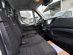 Iveco 35S16A8 mit Werksbrücke Scattolini