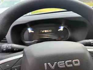 Iveco 35S16A8 mit Werksbrücke Scattolini