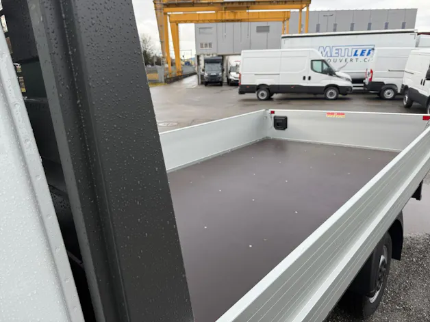 Iveco 35S16A8 mit Werksbrücke Scattolini
