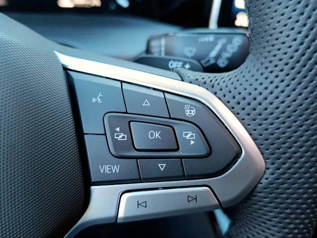 VW Golf 2.0 TSI R-Line DSG 4 Motion