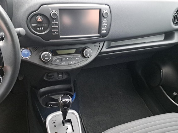 Vehicle image 12 Vehicle image 12