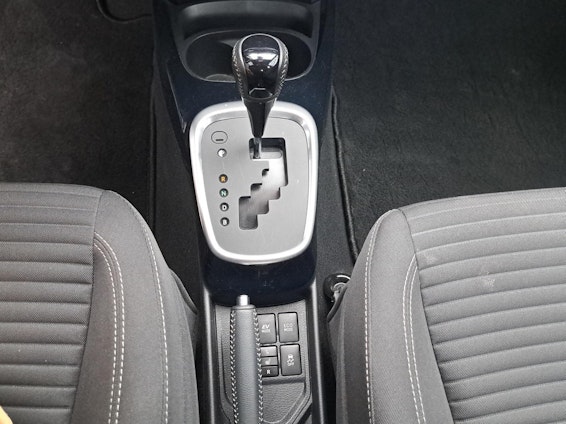 Vehicle image 15 Vehicle image 15