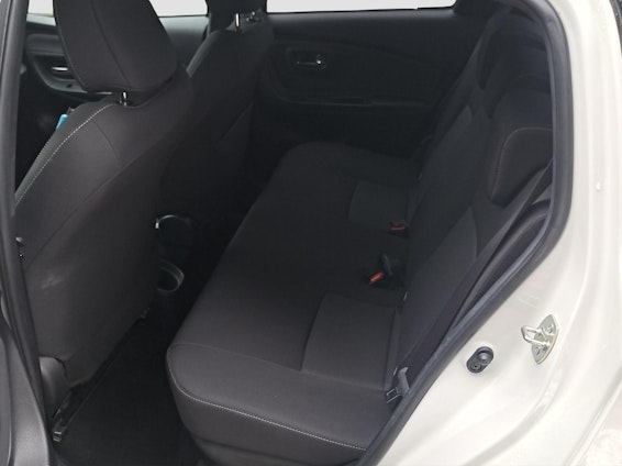 Vehicle image 9 Vehicle image 9