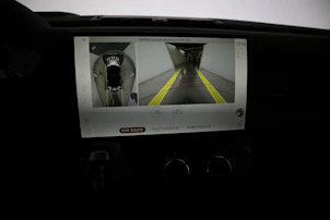 image du véhicule LAND ROVER Defender 110 4.4 V8 Octa Black