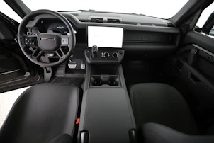 image du véhicule LAND ROVER Defender 110 4.4 V8 Octa Black