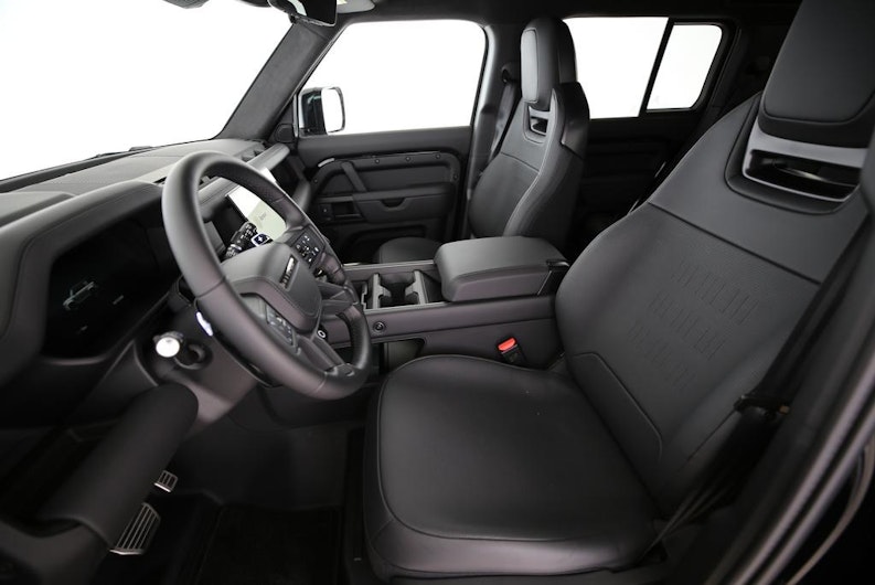 Fahrzeugbild LAND ROVER DEFENDER