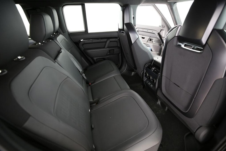 Fahrzeugbild LAND ROVER DEFENDER