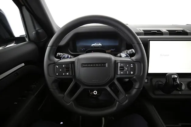 Land Rover Defender 110 4.4 V8 Octa Black