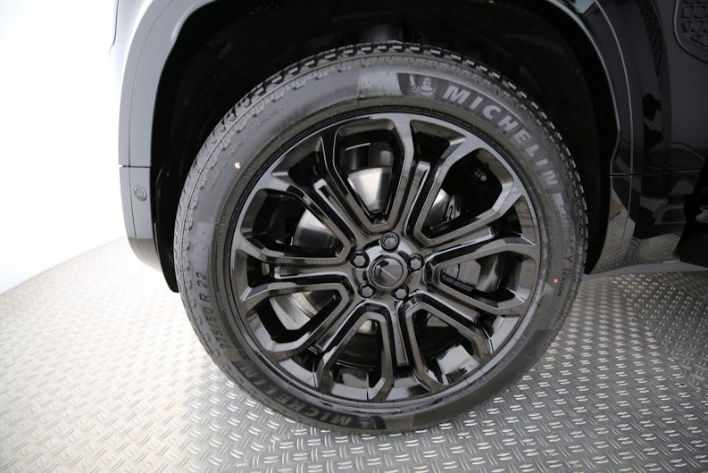 Fahrzeugbild LAND ROVER DEFENDER