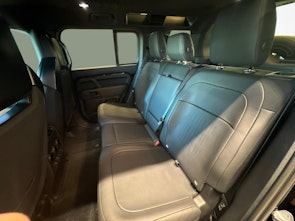 Fahrzeugbild LAND ROVER Defender 110 4.4 V8 Octa Black