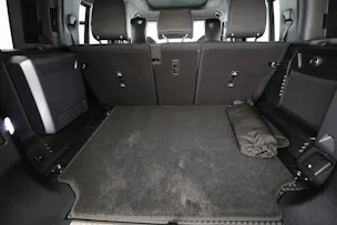 Land Rover Defender 110 4.4 V8 Octa Black