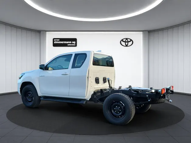 Toyota Hilux Extra Cab.-Chassis 2.4 D