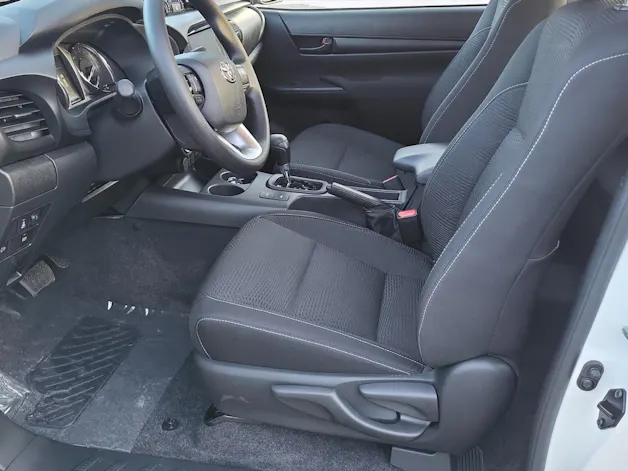 Toyota Hilux Extra Cab.-Chassis 2.4 D