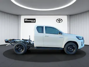 Toyota Hilux Extra Cab.-Chassis 2.4 D