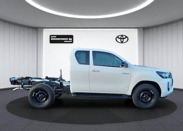 Vehicle image 4 Vehicle image 4