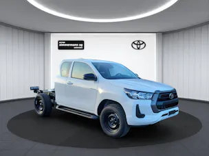 Toyota Hilux Extra Cab.-Chassis 2.4 D