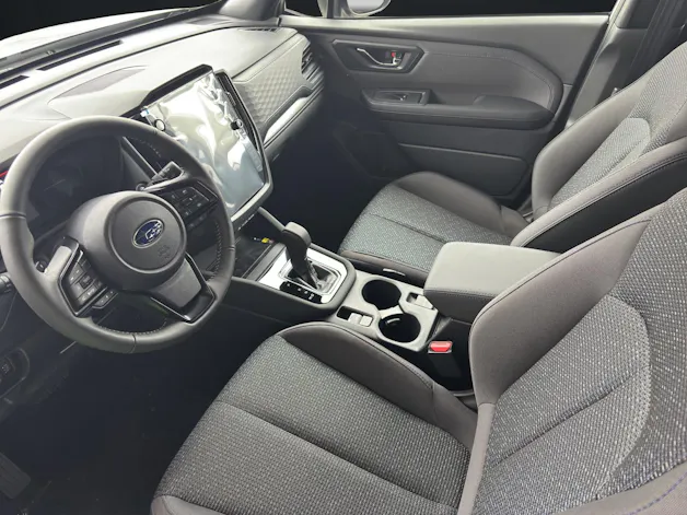 Subaru Forester Station 2.0i e-Boxer Swiss Plus