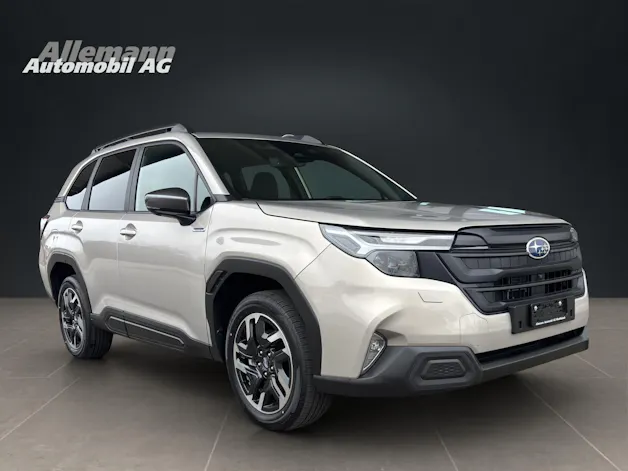 Subaru Forester Station 2.0i e-Boxer Swiss Plus
