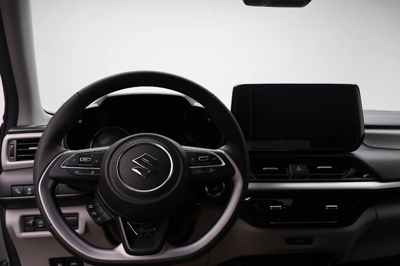 Fahrzeugbild SUZUKI SWIFT