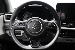 Fahrzeugbild SUZUKI Swift 1.2 Sakura Top Hybrid