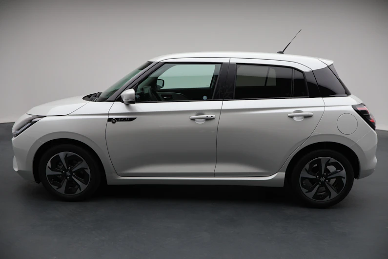 immagine del veicolo SUZUKI SWIFT