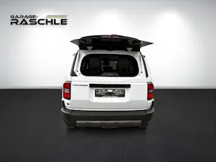 Toyota Land Cruiser 2.8 D 48V Style
