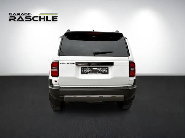 Toyota Land Cruiser 2.8 D 48V Style