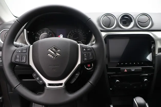 Suzuki Vitara 1.4 T Sakura Hybrid 4x4