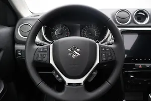 Suzuki Vitara 1.4 T Sakura Top Hybrid 4x4