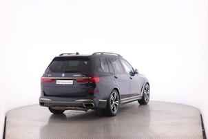 Vehicle image BMW X7 M50i
