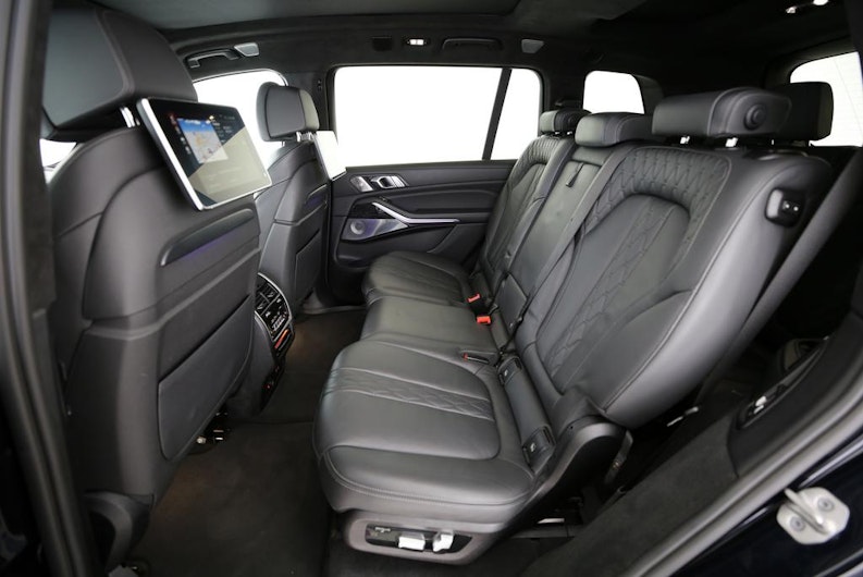 Vehicle image BMW X7