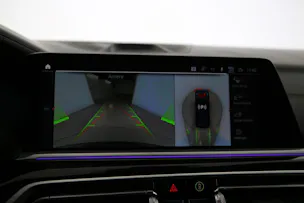 BMW X7 M50i