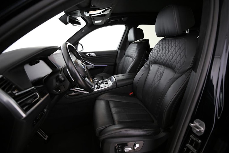 Vehicle image BMW X7