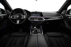 Vehicle image BMW X7 M50i