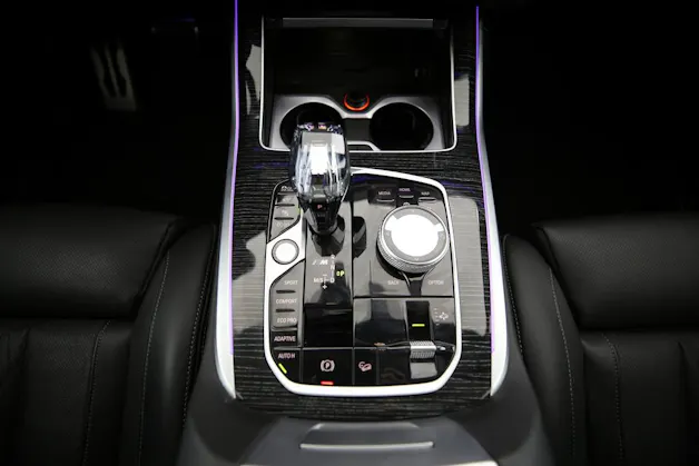 BMW X7 M50i
