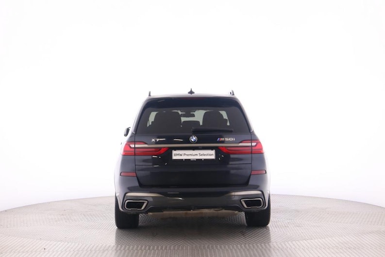 Vehicle image BMW X7