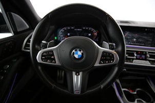 Vehicle image BMW X7 M50i