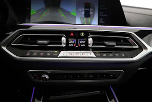 BMW X7 M50i