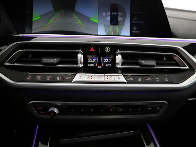 BMW X7 M50i