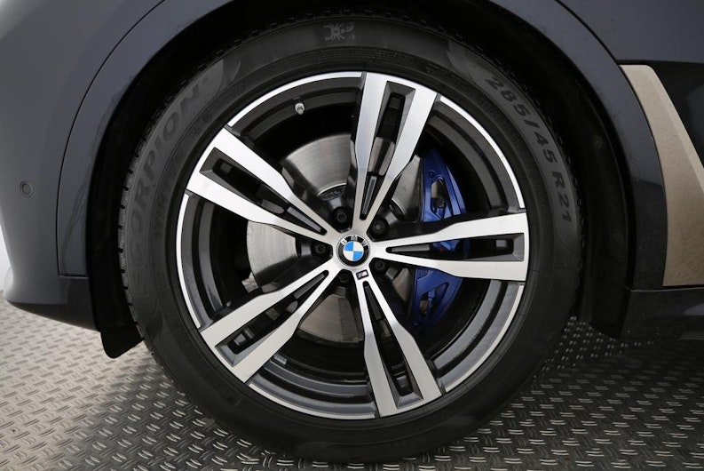 Vehicle image BMW X7